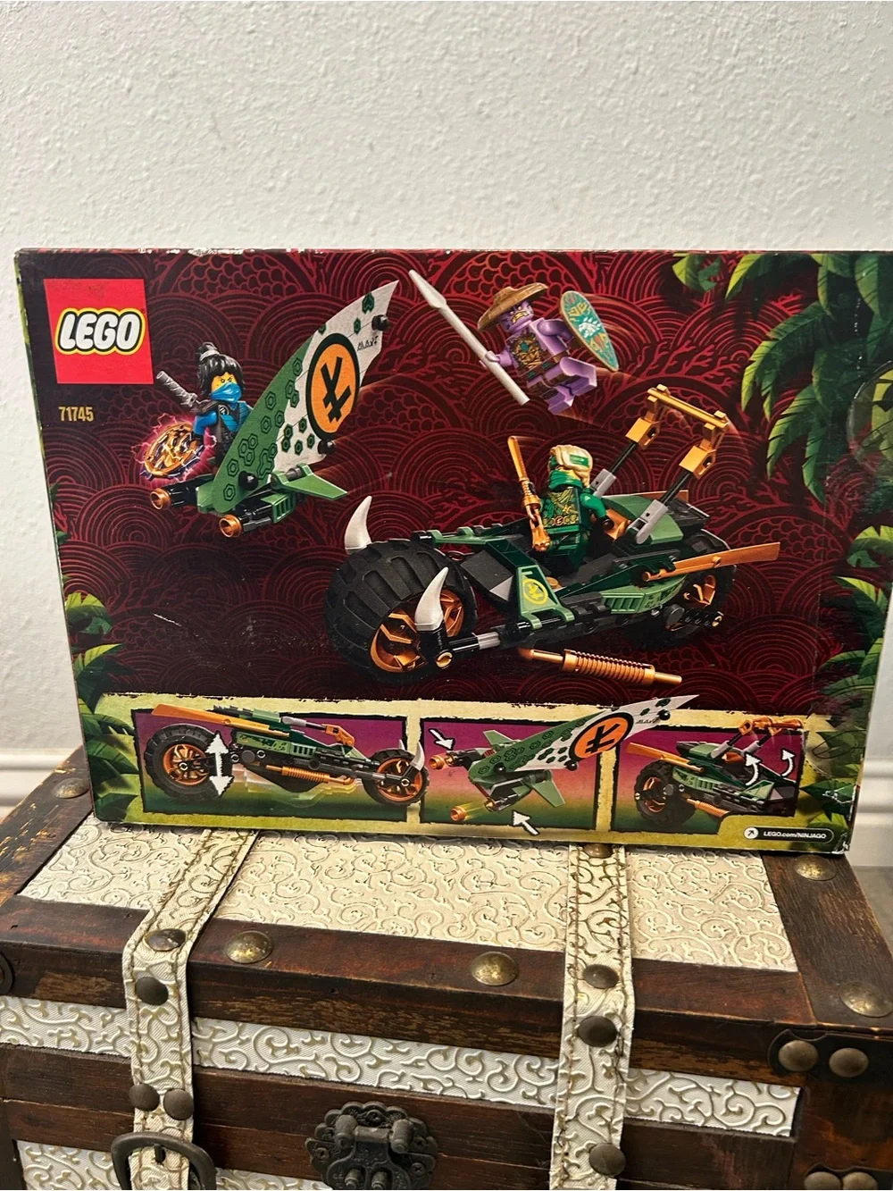 LEGO Ninjago Green and Gold Jungle Chopper Bike Set